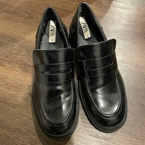 Women’s Black Shoes